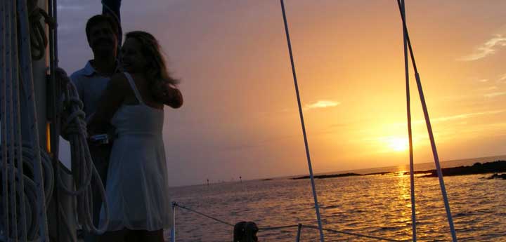 Sunset & Moonlight Sail Cruises