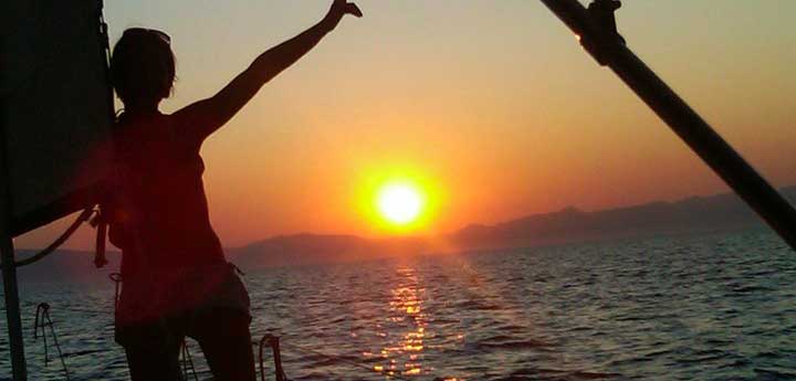 Sunset & Moonlight Sail Cruises