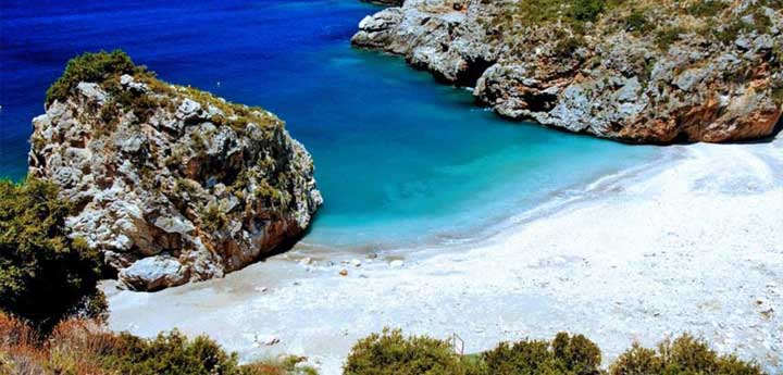 sailing trips & excursions in Messinia
